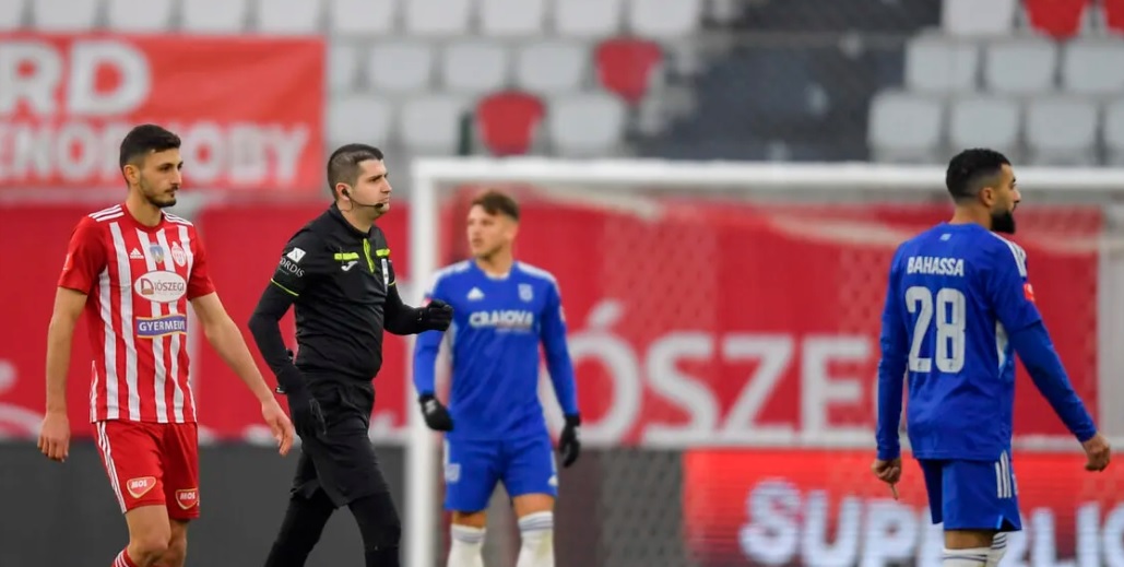 Sepsi – FC U Craiova Superliga wedstrijd gestaakt wegens xenofobe gezangen! Scheidsrechter Andrei Chivulete blies al na 26 minuten op het laatste fluitsignaal.