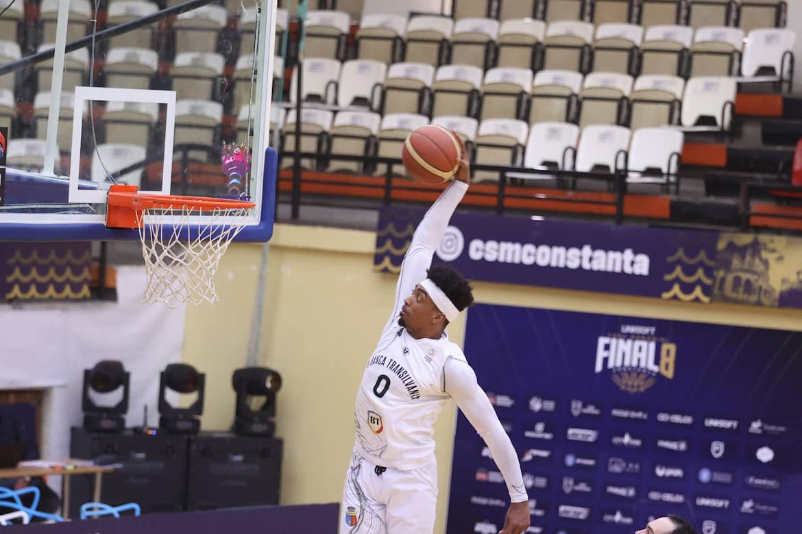 We kennen de halve finales van de Roemeense Mannen BASKETBALL Cup! Rapid en CSO Voluntari, uitgeschakeld in de Final 8 van Constanta op zaterdag.