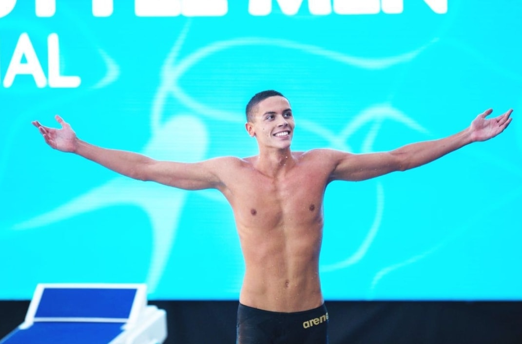 UPDATE: David Popovici kwalificeerde zich voor de finale van de 200 meter vrije slag met de beste tijd