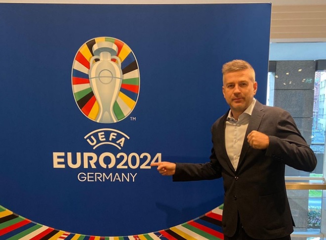 Edi Iordanescu heeft de selectie bekendgemaakt voor de kwalificatiewedstrijden voor EURO 2024 tegen Wit-Rusland en Andorra.