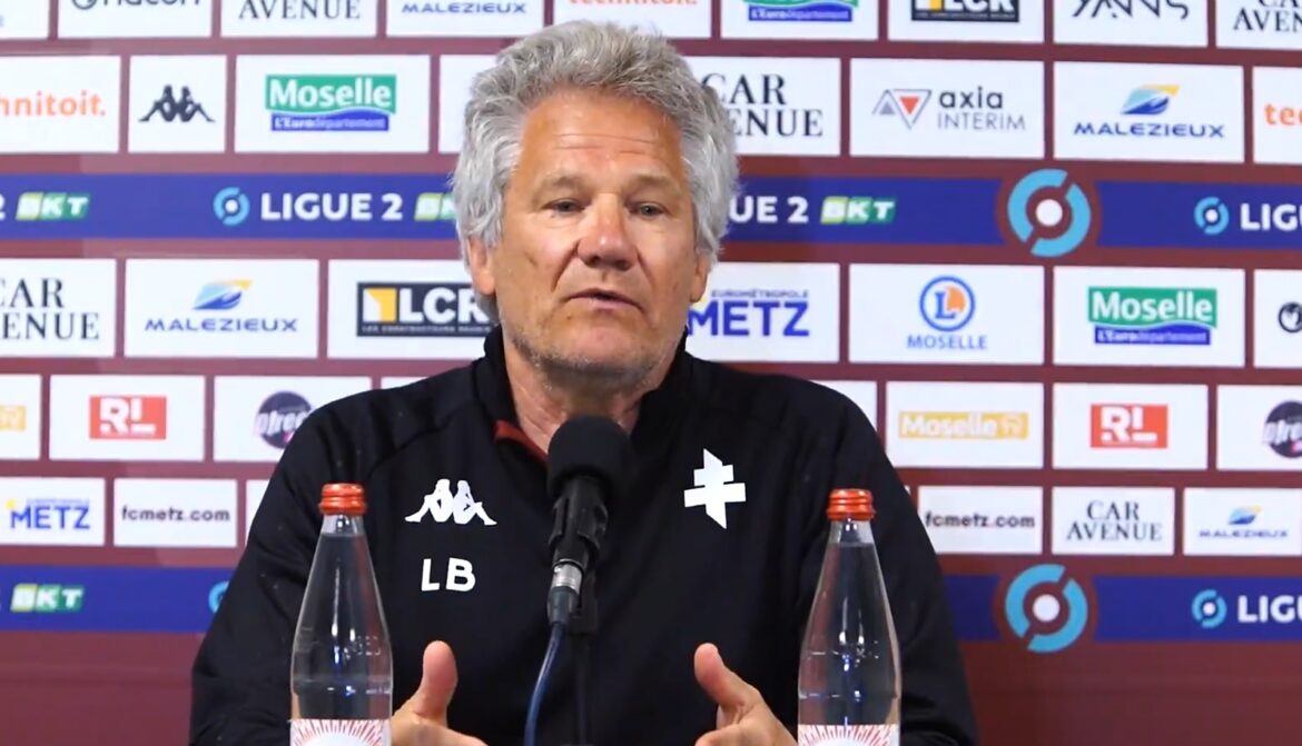 Laszlo Boloni over FCSB en Gigi Becali: “Het publiek wordt niet gerespecteerd, de fans worden niet gerespecteerd, het voetbal wordt niet gerespecteerd”.