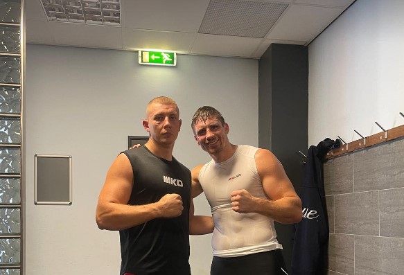 Florin Ivănoaie, ZINGEN met de kickbokskoning voor de rematch met Ristea in Boekarest