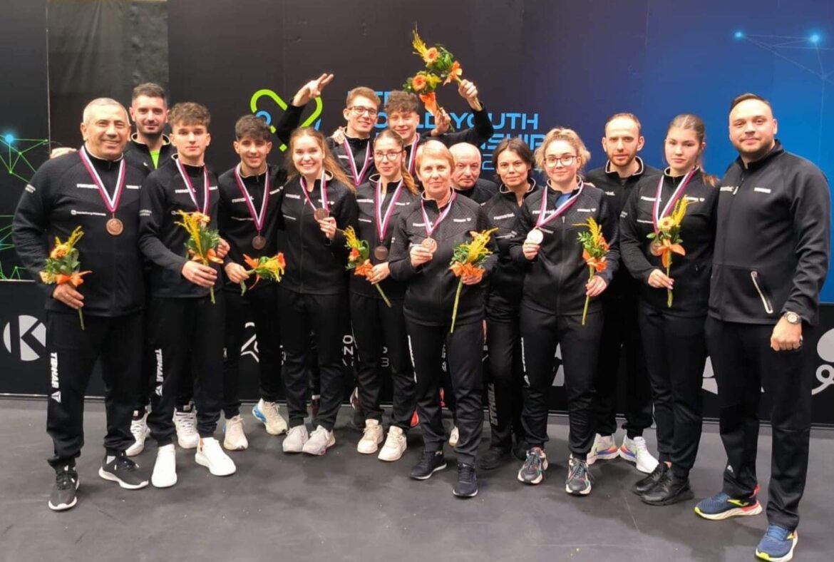Ze schreven geschiedenis op de Wereldkampioenschappen Tafeltennis! Roemenië won vier medailles