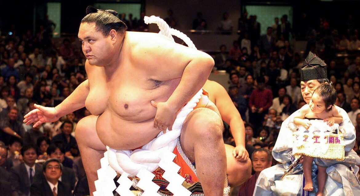 Rouw in de sportwereld! Akebono, de eerste grote sumokampioen van buiten Japan, is overleden